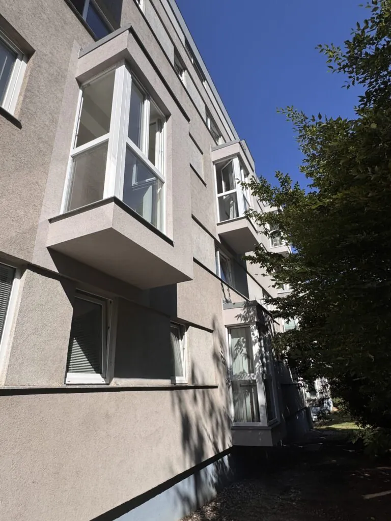 Oprava bytových arkýřů Praha 18 - Letňany
